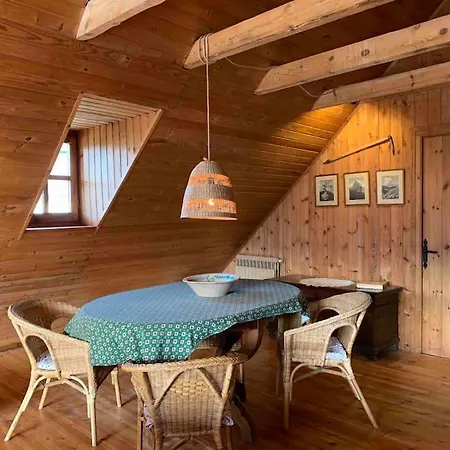 La Antigua Rectoria. Holiday home Mont