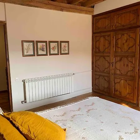 Holiday home La Antigua Rectoria. Mont